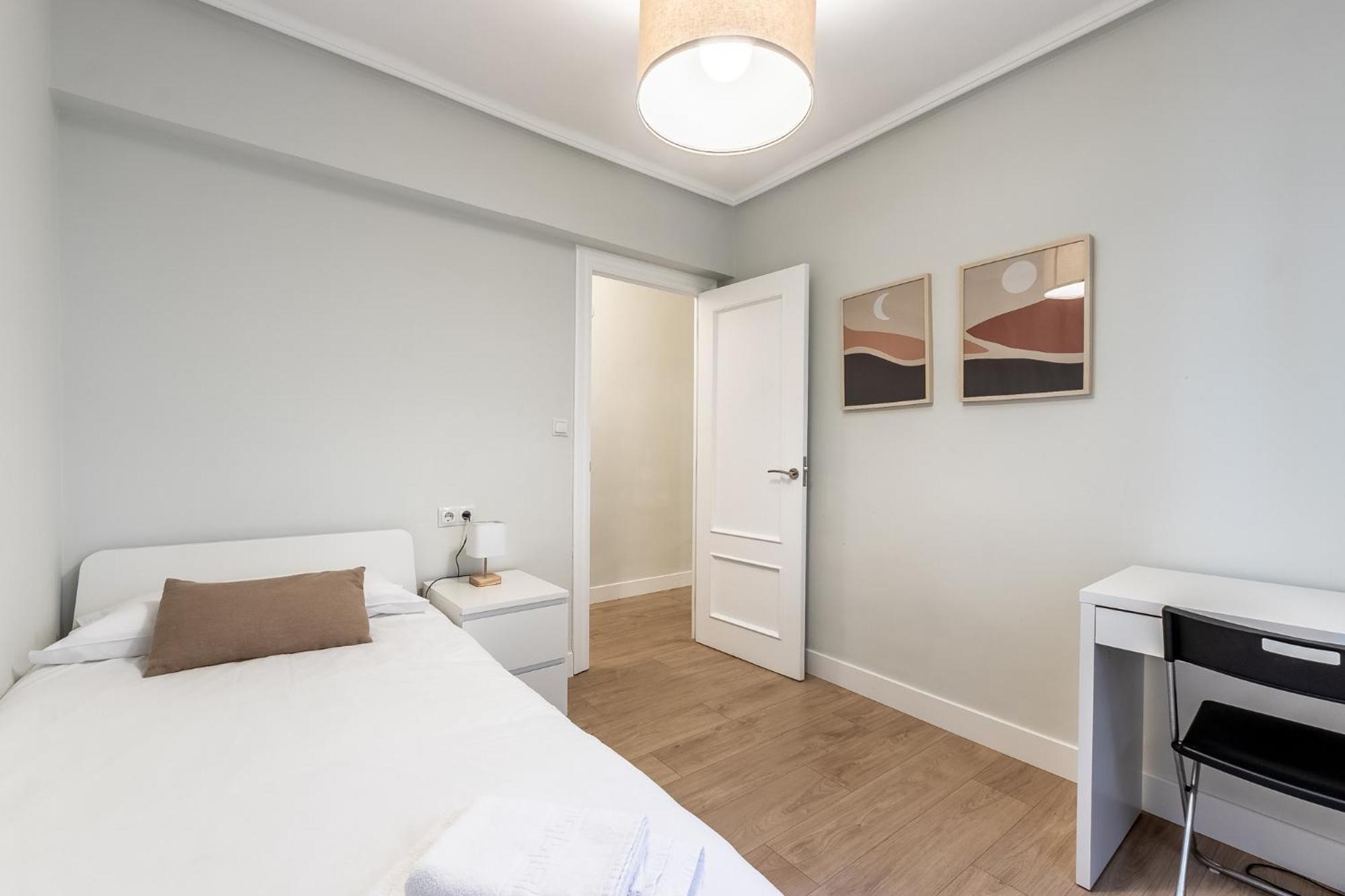 Portu Cozy By Aston Apartment